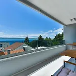 Modern Futura With Pool