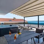 Villa Modern Futura With Pool *