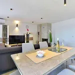 Villa Modern Futura With Pool Jasenice (Zadar)