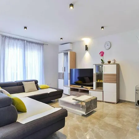 Modern Futura With Pool Jasenice (Zadar)
