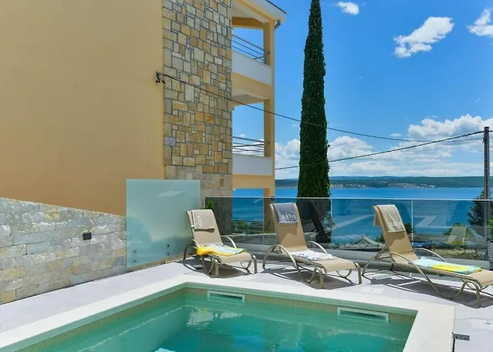 Modern Futura With Pool *