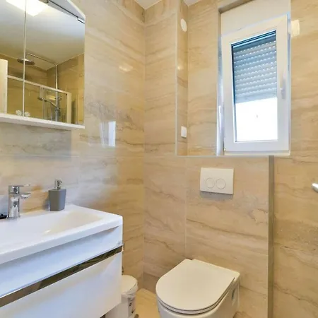 Modern Futura With Pool Villa *