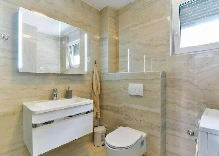 Modern Futura With Pool Villa