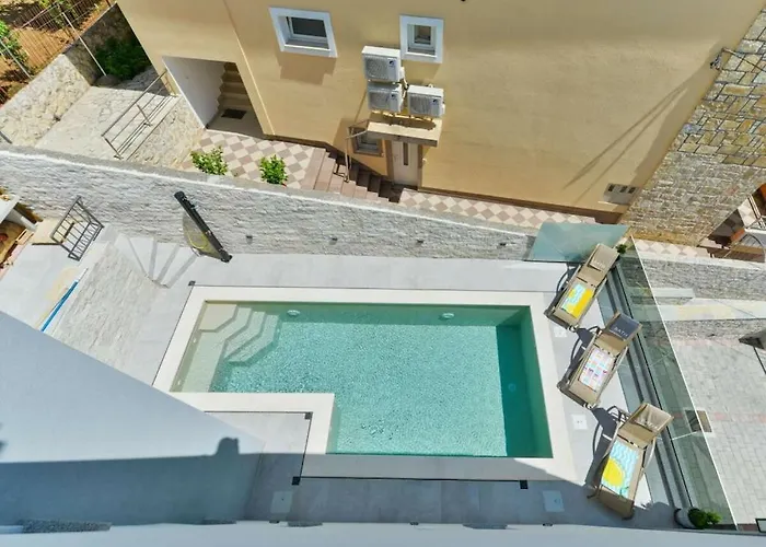 Villa Modern Futura With Pool